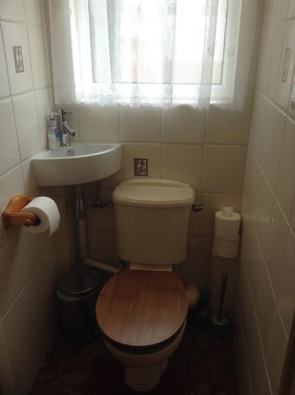 Chelmsford Place 3*